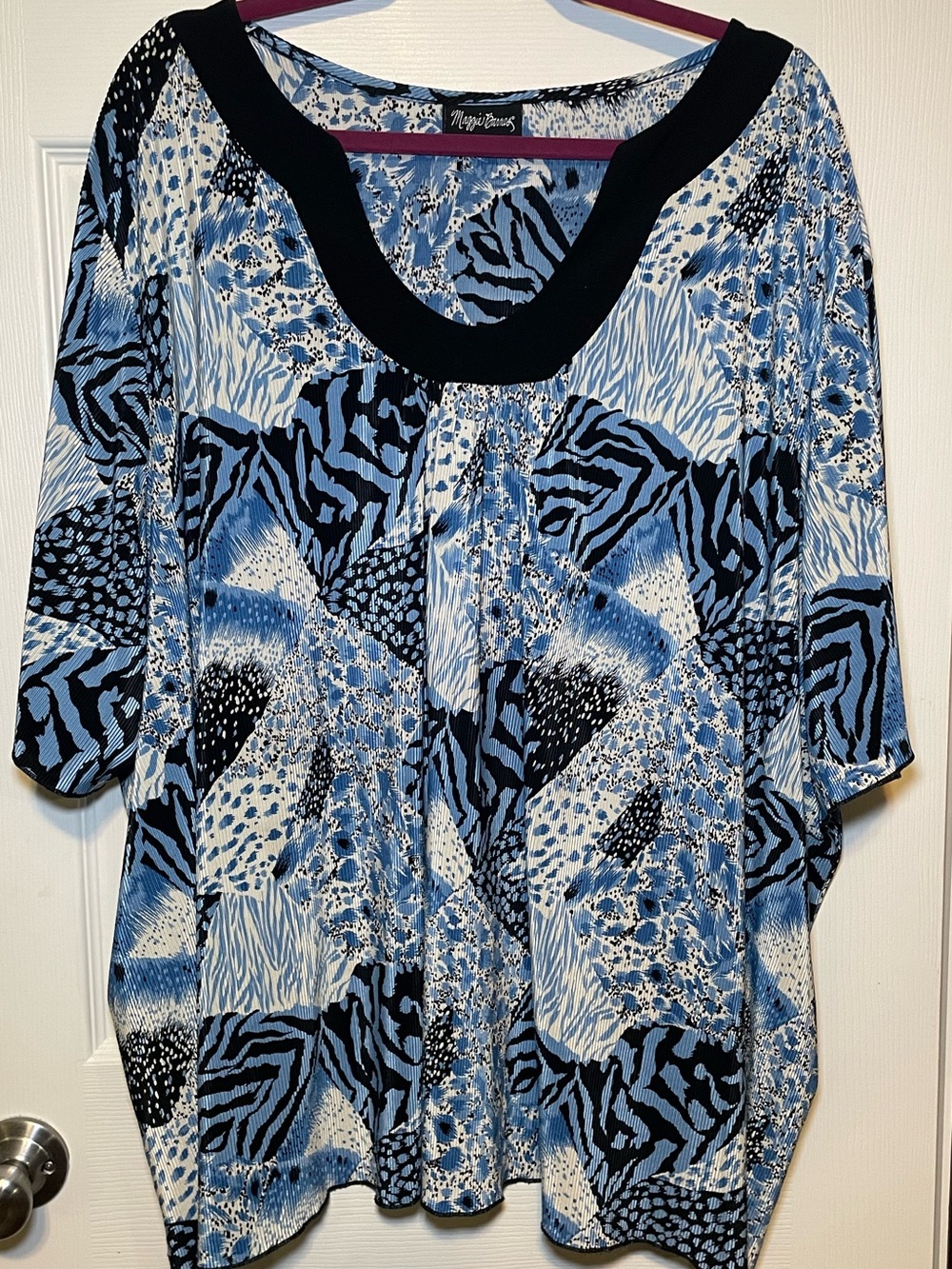 Maggie Barnes Blue and Black Patterned Scoop-Neck Top